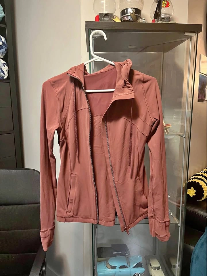 Like new Lululemon Define hooded jacket