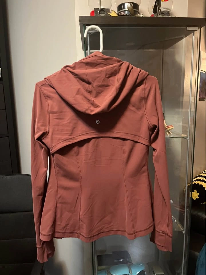 Like new Lululemon Define hooded jacket - photo 2