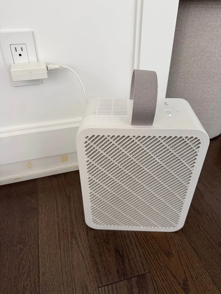 White IKEA Air Purifier with Handle - UPPÅTVIND, comes with box - photo 3