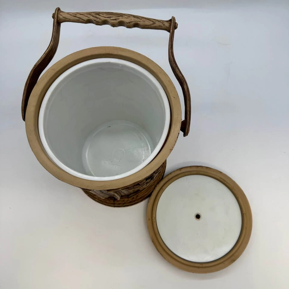 Vintage Faux Wood Ice Bucket w/ Grapes Design – Made in Hong Kon - photo 3