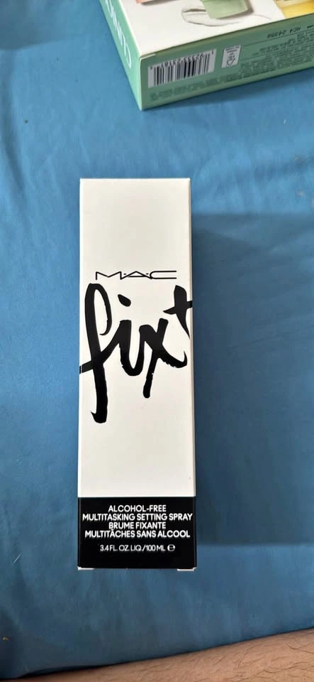 Brand new MAC Cosmetics Fix+ Setting Spray (100ml)