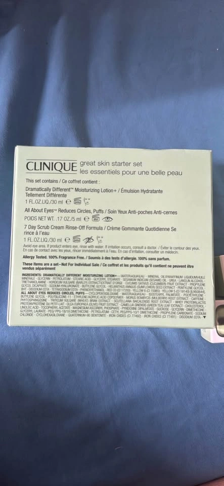 Clinique Products: 2 Starter Sets, 2 Mascaras - photo 2