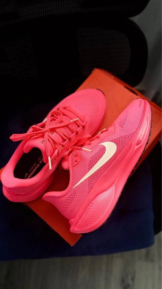 Nike Air Zoom Pegasus 41 - Size Women’s 8 - photo 3