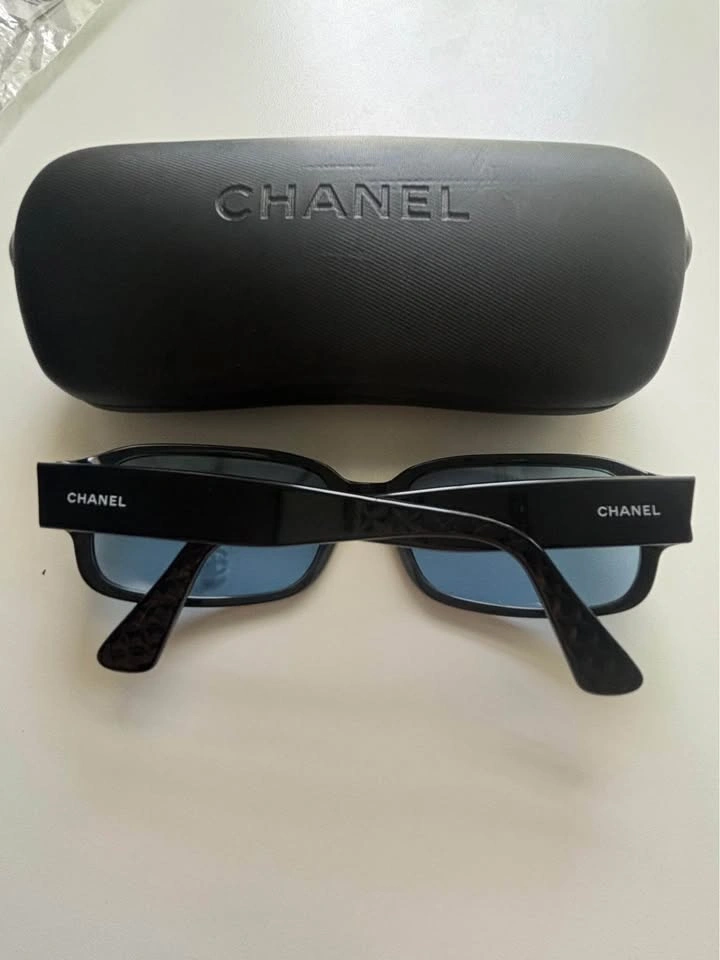 Chanel 5010 C.540/65 Sunglasses - Black w/ Blue Gradient Lenses - photo 2