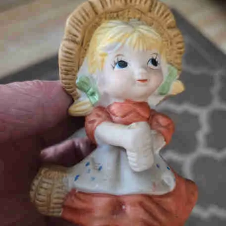 Girl with Bonnet Figurine thumbnail