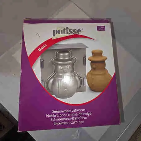 Patisse Snowman Cake Pan thumbnail