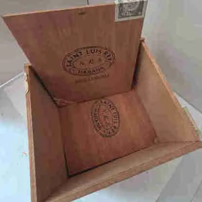 Saint Luis Rey Habano Cigar Box thumbnail