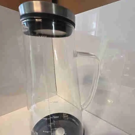 Glass measuring container thumbnail