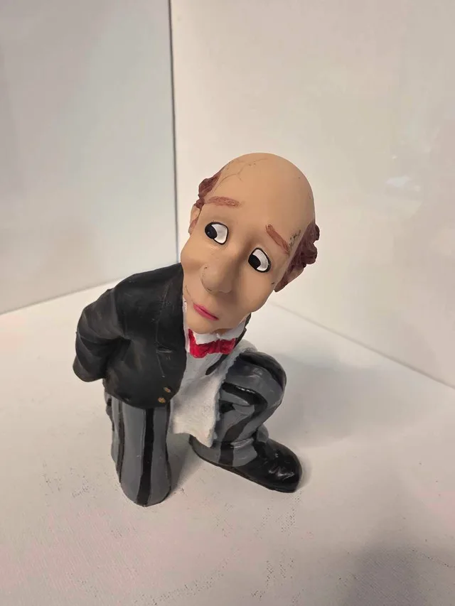Retro Vintage Resin James The Butler Waiter Wine Bottle Holder thumbnail