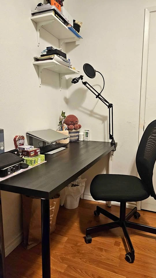 IKEA Desk + Office Chair Bundle – Perfect for WFH/Students [blac