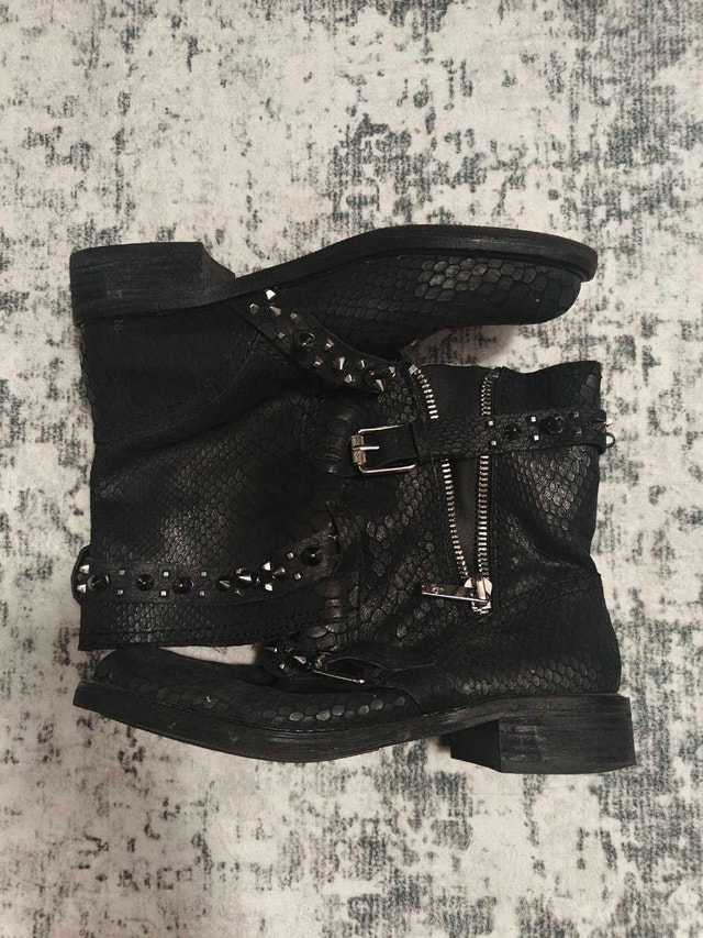 Sam Edelman Boots Size 8