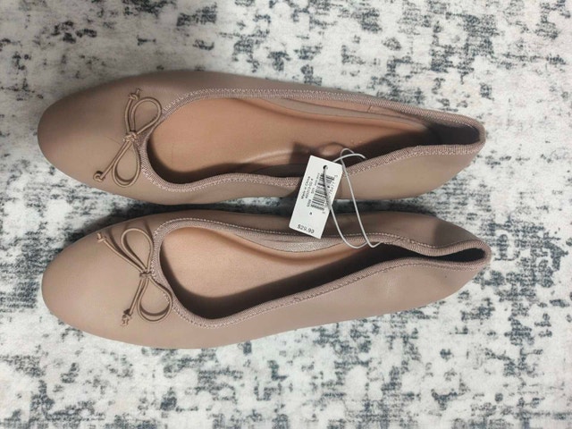 Old Navy Ballet Flats - Women's Size 8