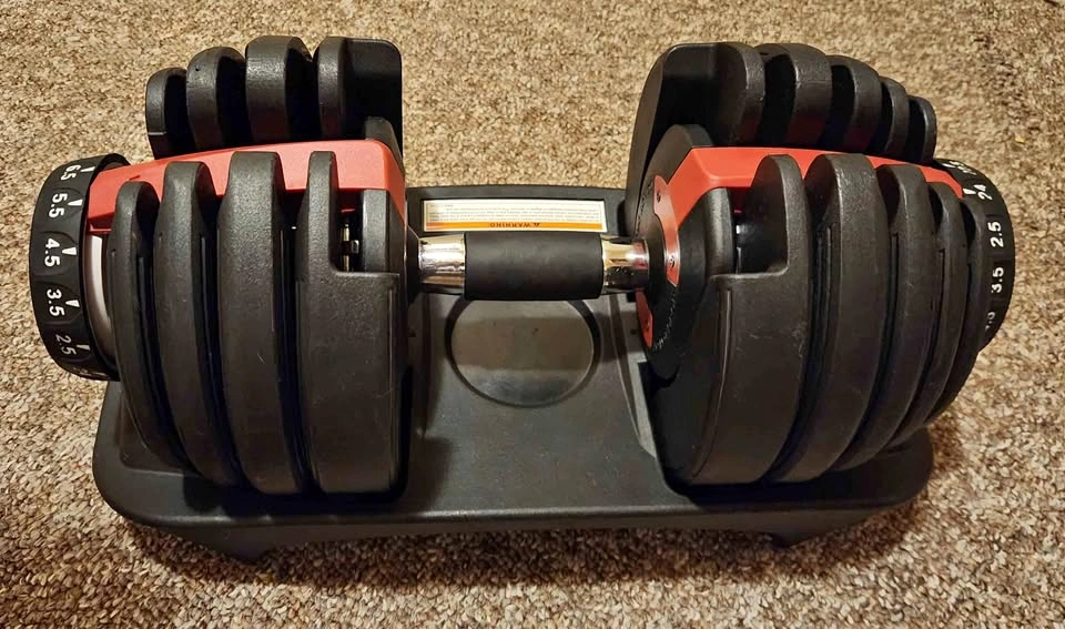 Adjustable Dumbbell (2.5–25 lbs) – NEVER USED