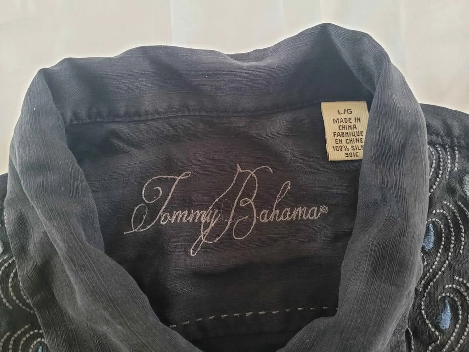 Tommy Bahama Black Short Sleeve Silk Shirt With Design - photo 3