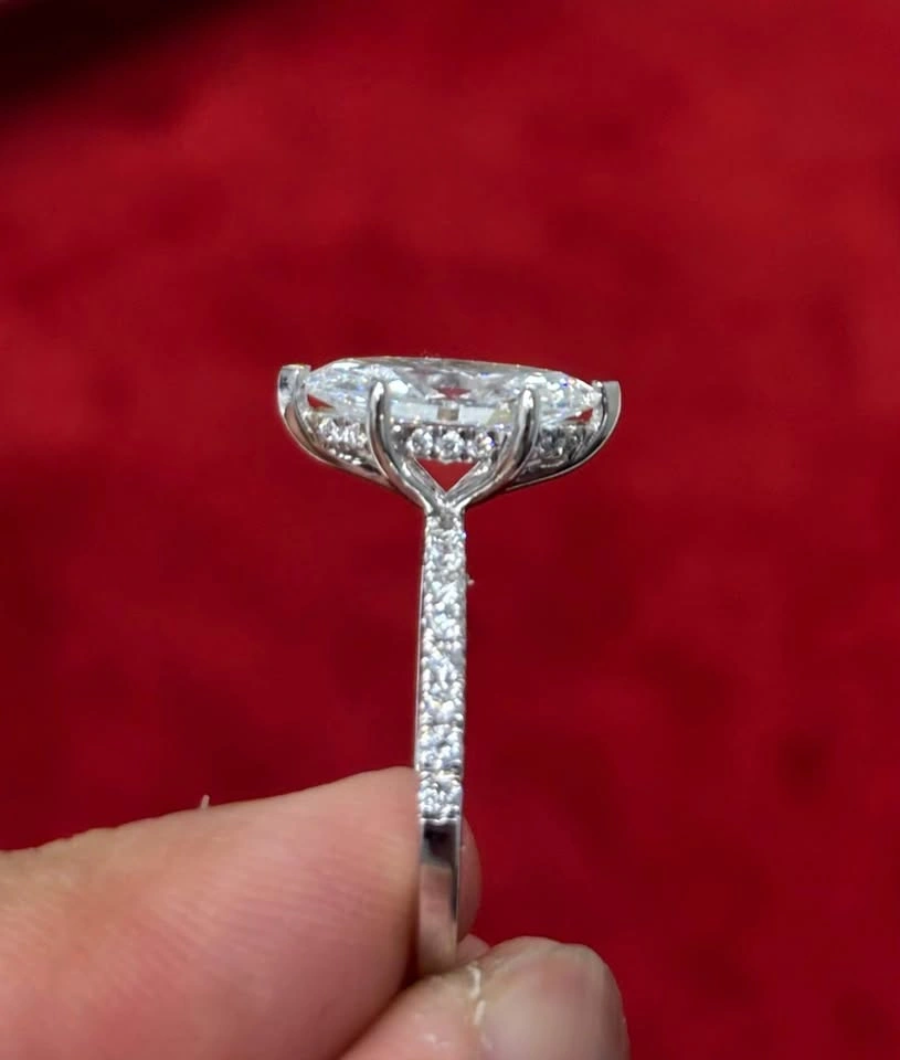2.05 CT Marquise Lab-Grown Diamond Ring – IGI Certified - photo 3