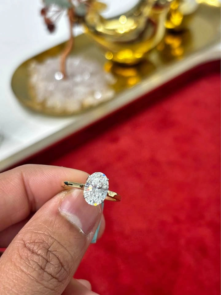 2.0 CT Oval Lab-Grown Diamond Ring – IGI Certified