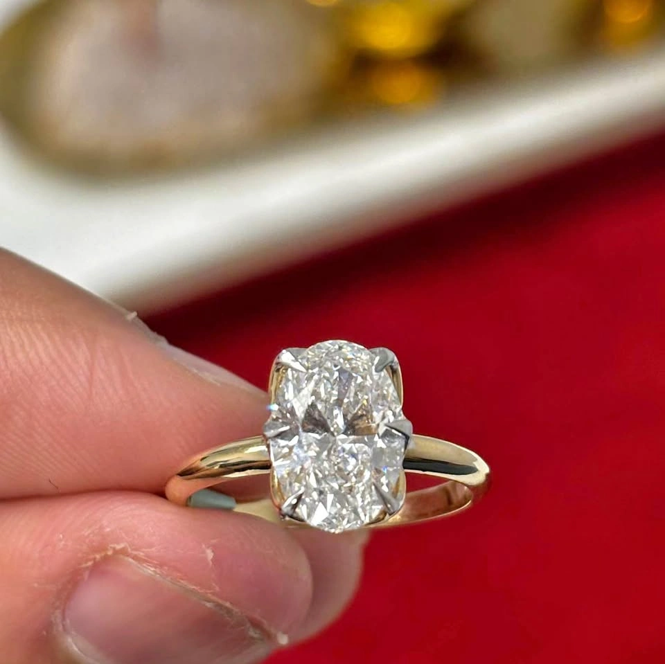 2.5 CT Oval Lab-Grown Diamond Ring – IGI Certified | 14K Gold