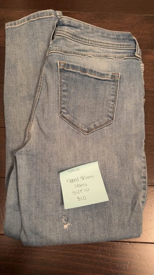 Women's Jeans - Sizes 8, 10, 31 - photo 2