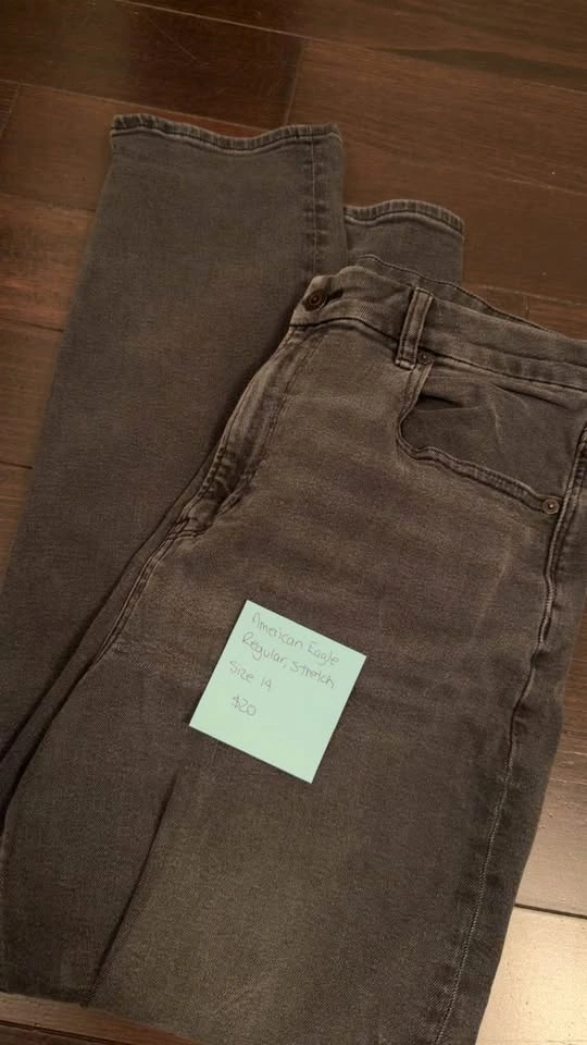 Women's Jeans - Size 12-14 - photo 5