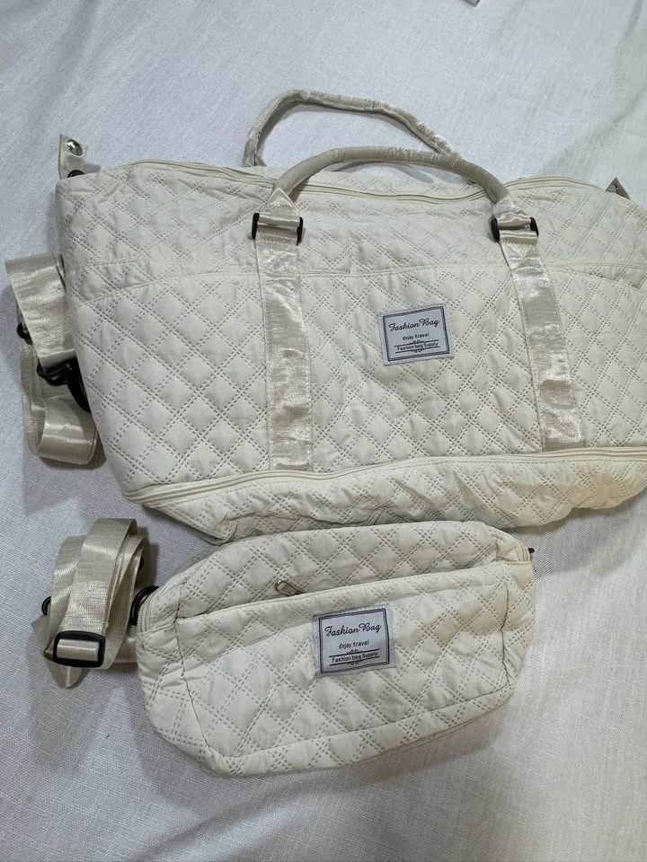 BRAND NEW Fashion Bag Quilted Travel Duffle and Crossbody Set - photo 4