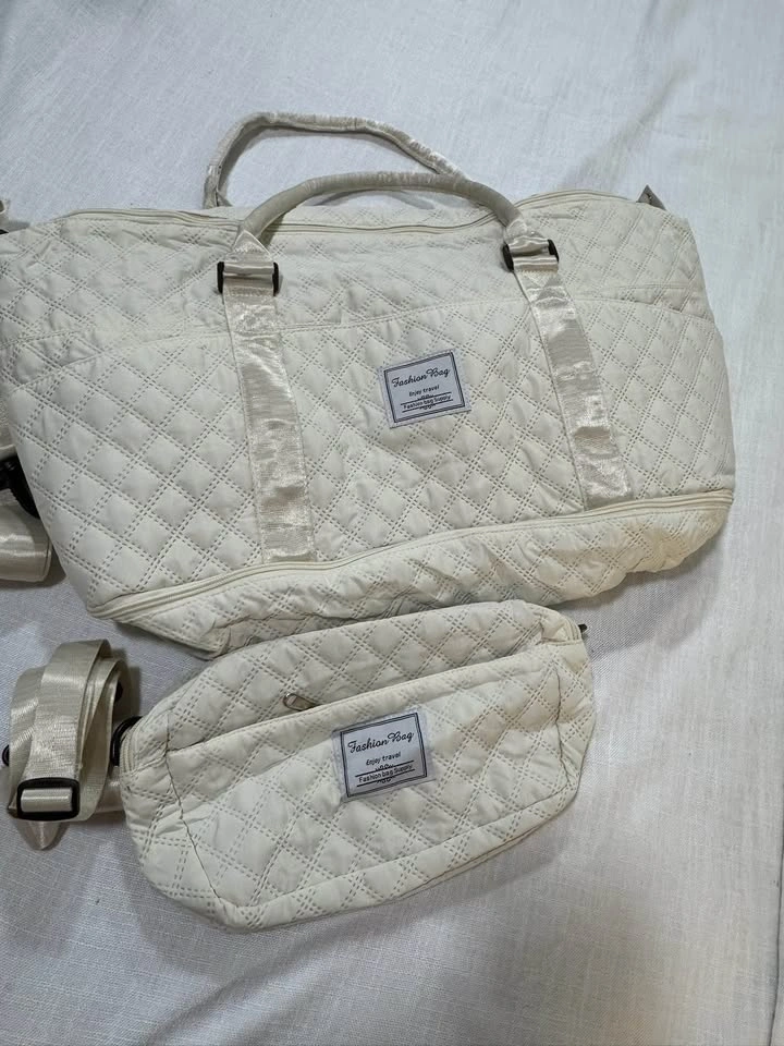 BRAND NEW Fashion Bag Quilted Travel Duffle and Crossbody Set - photo 5