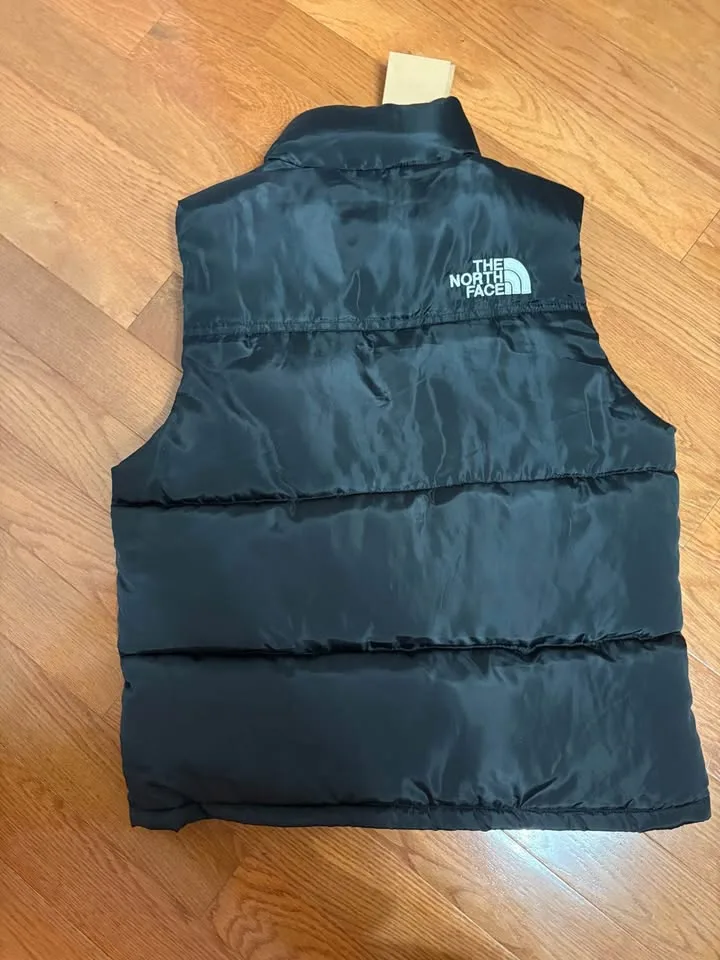 The North Face Puffer Vest image indicator(2)
