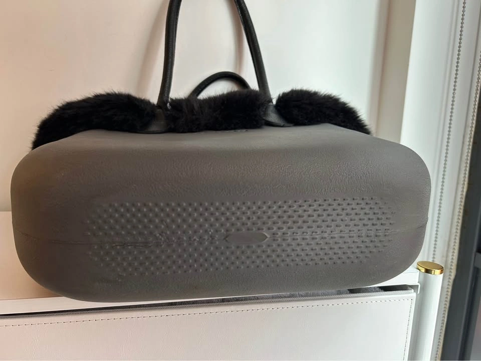 O bag Grey Tote Bag with Black Faux Fur Trim - Made in Italy - photo 3
