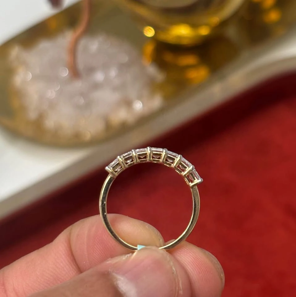 1.60 CT Multi-Stone Lab-Grown Diamond Band – IGI Certified | 14K - photo 2