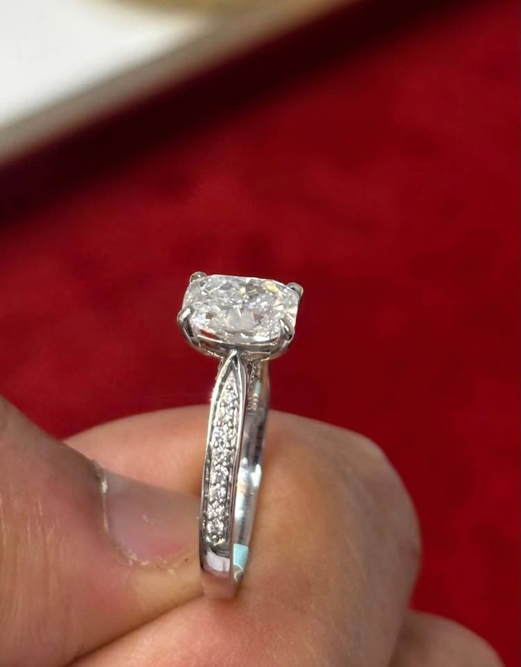 2.0 CT Cushion Cut Lab-Grown Diamond Ring – IGI Certified | 14K - photo 4