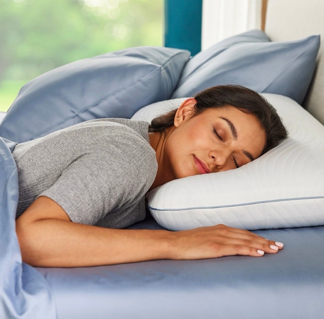 Brand New Revel Fresh & Cool Gel Memory Foam Pillow - photo 2