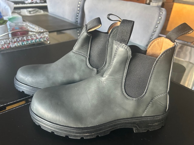 Brand New Blundstone Style Chelsea Ankle Boots