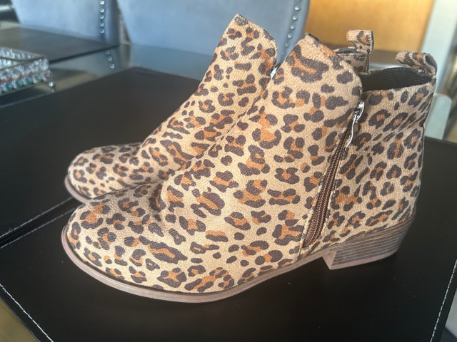 Brand New Leopard Print Women’s Ankle Boots - photo 2