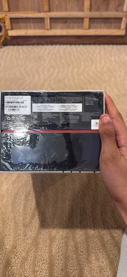 Beats Solo 3 Wireless Headphones – Brand New (40hr Battery) - photo 3