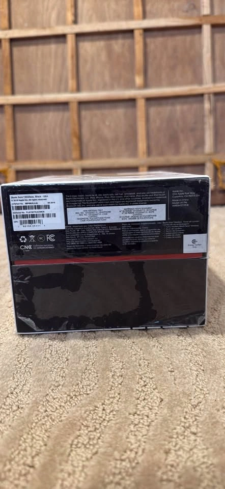 Beats Solo 3 Wireless Headphones – Brand New (40hr Battery) - photo 4