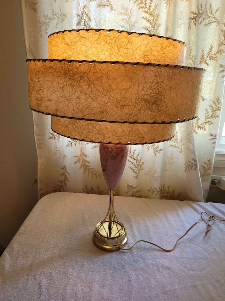 Vintage 1950s Lamp - photo 2