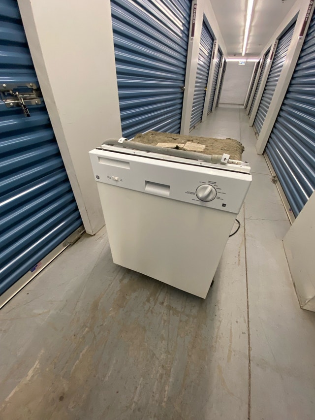 WHITE GE DISHWASHER - photo 5