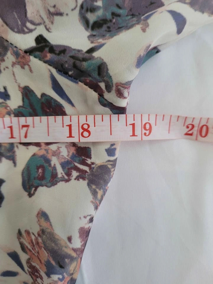 Talula Aritzia Women S Leaf/Floral Pattern Light Blouse - photo 5