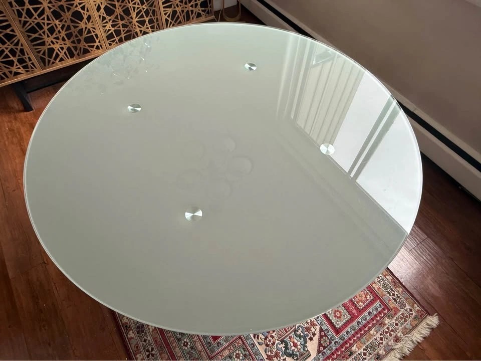 Structube Glass Top Dining Table (120 cm) - photo 2