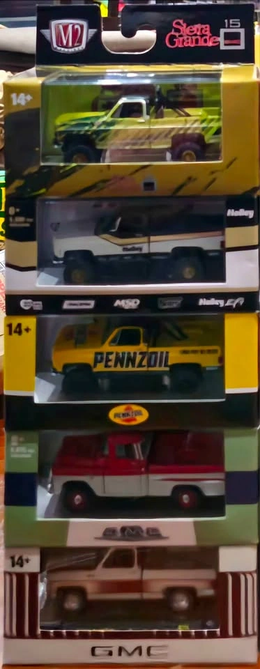 1/64 GMC M2 MACHINES UP FOR SALE !!! - photo 2