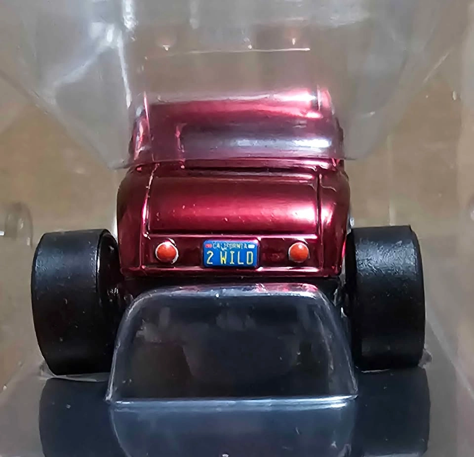 Hotwheels Red Line Club '32 Ford Spectraflame Red - photo 3