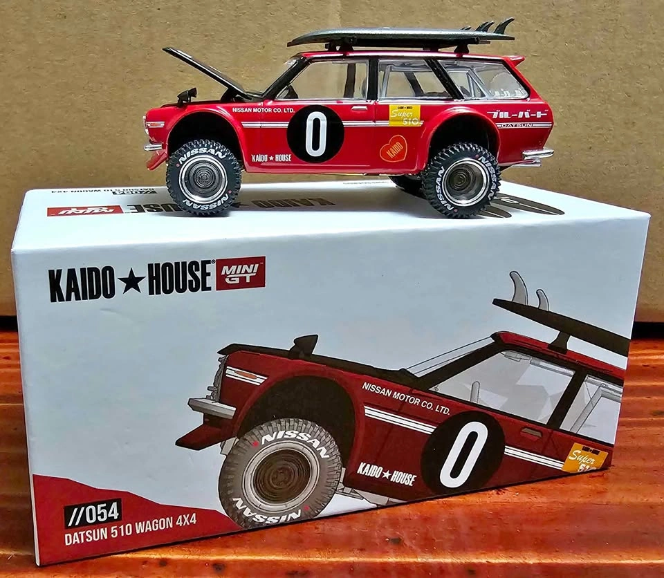KAIDO HOUSE MINI GT 1:64 SCALE #54 RED DATSUN 510 WAGON SURF SAF
