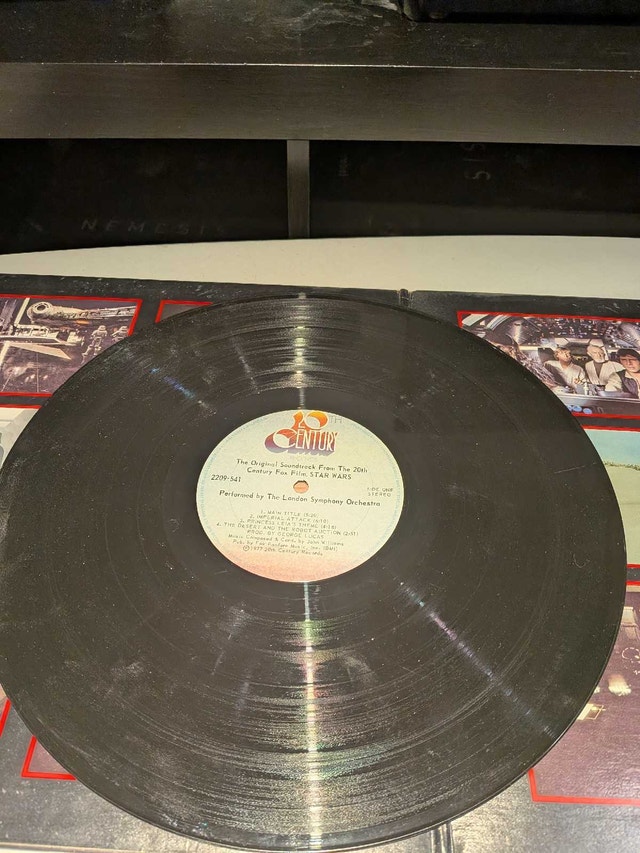 Star Wars Original Soundtrack (1977) 2 Vinyl Records - photo 4