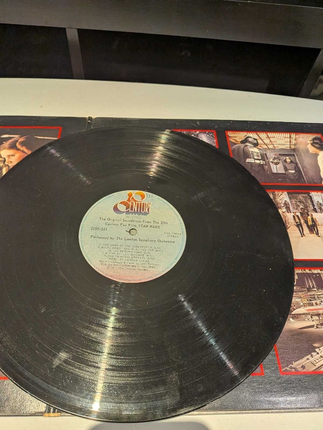 Star Wars Original Soundtrack (1977) 2 Vinyl Records - photo 5