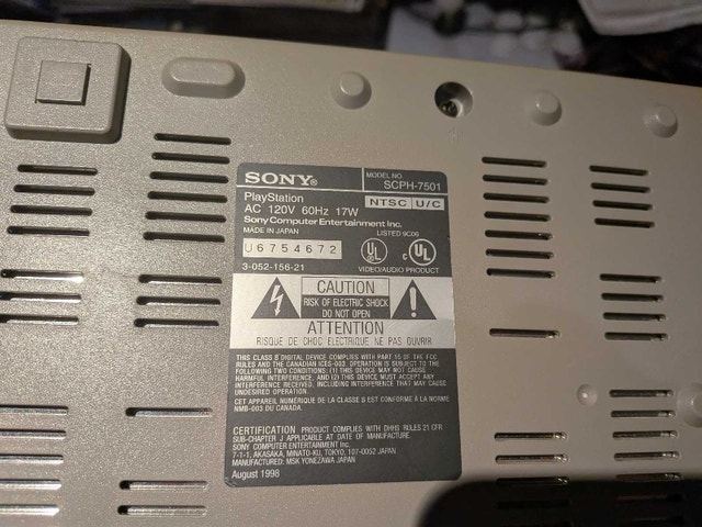 Working PS1 (SCPH-7501) & 2 Games (No controllers) - photo 2