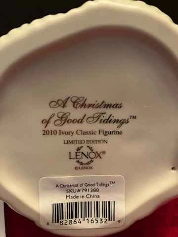 2010 Lenox Christmas of Good Tidings Figurine 9" - photo 4