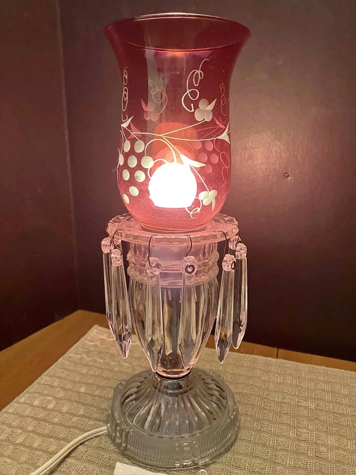 1940s Vintage Crystal Drops Rose Hurricane Dresser Lamp