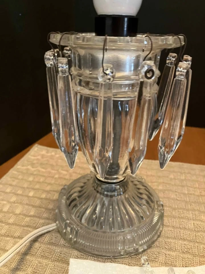 1940s Vintage Crystal Drops Rose Hurricane Dresser Lamp - photo 2