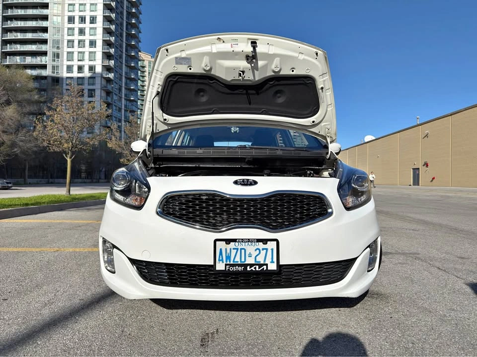 2014 Kia Rondo LX