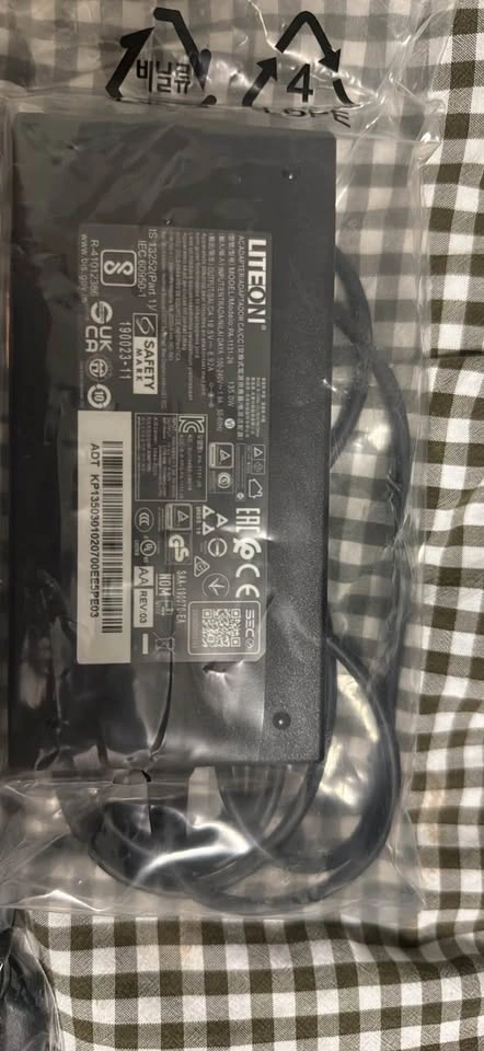 Acer HDD Upgrade Cable & Liteon 135W Charger New - photo 3