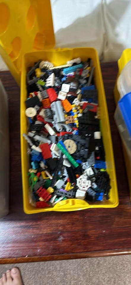 LEGO Bricks Minifigures Manuals Lot - photo 5
